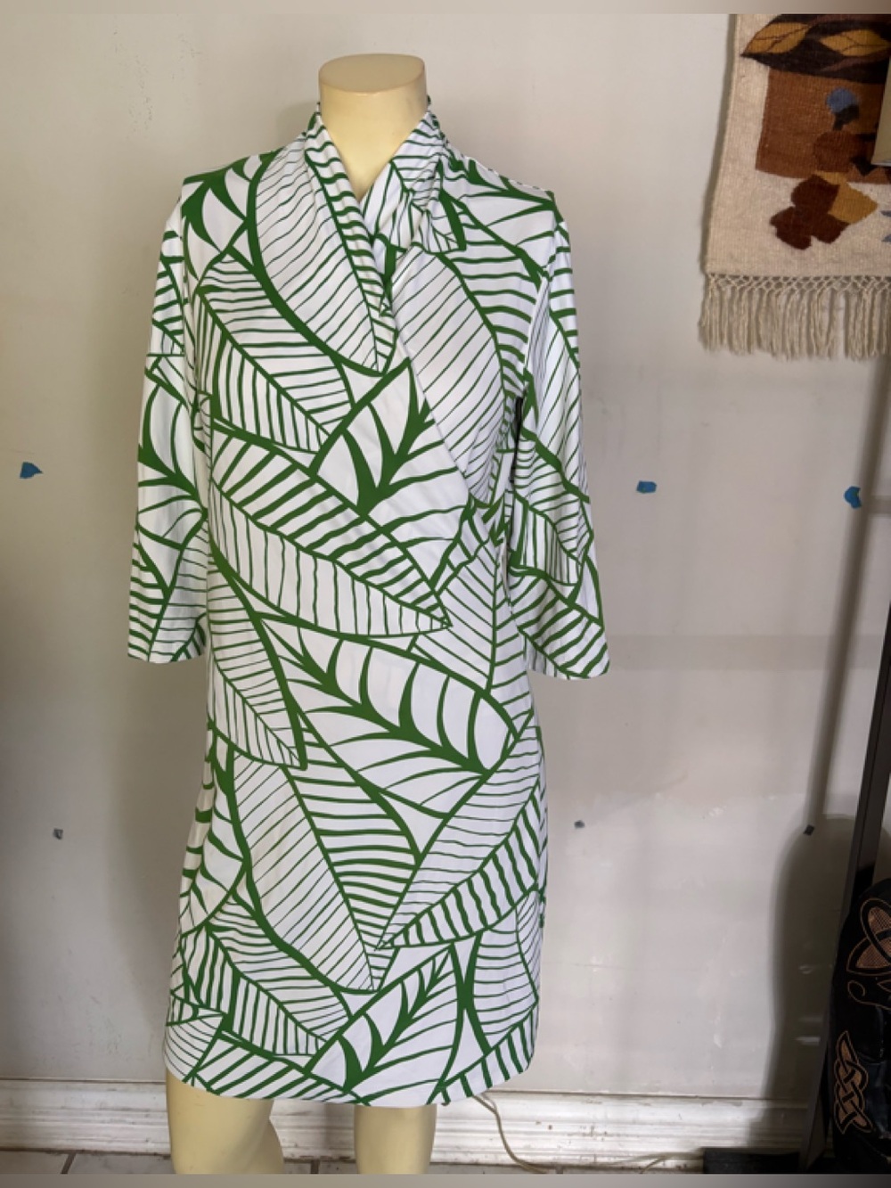 J. McLaughlin Soft Green and White Floral Dress Size Small